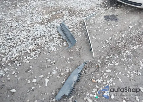 2020 Toyota Corolla Le z USA, uszkodzony, nr VIN 5YFEPRAE2LP101521